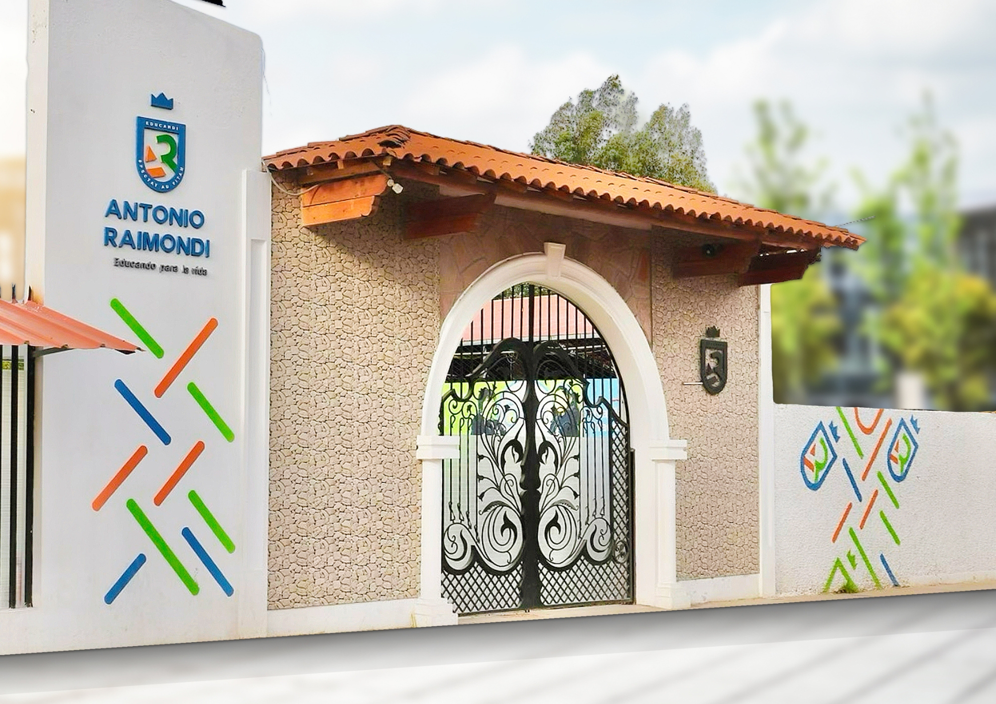 Fachada del colegio Antonio Raimondi