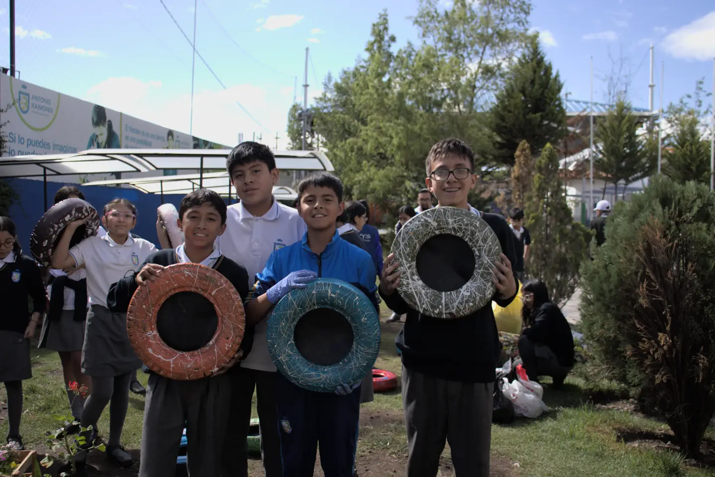 Taller ecológico con neumáticos reciclados
